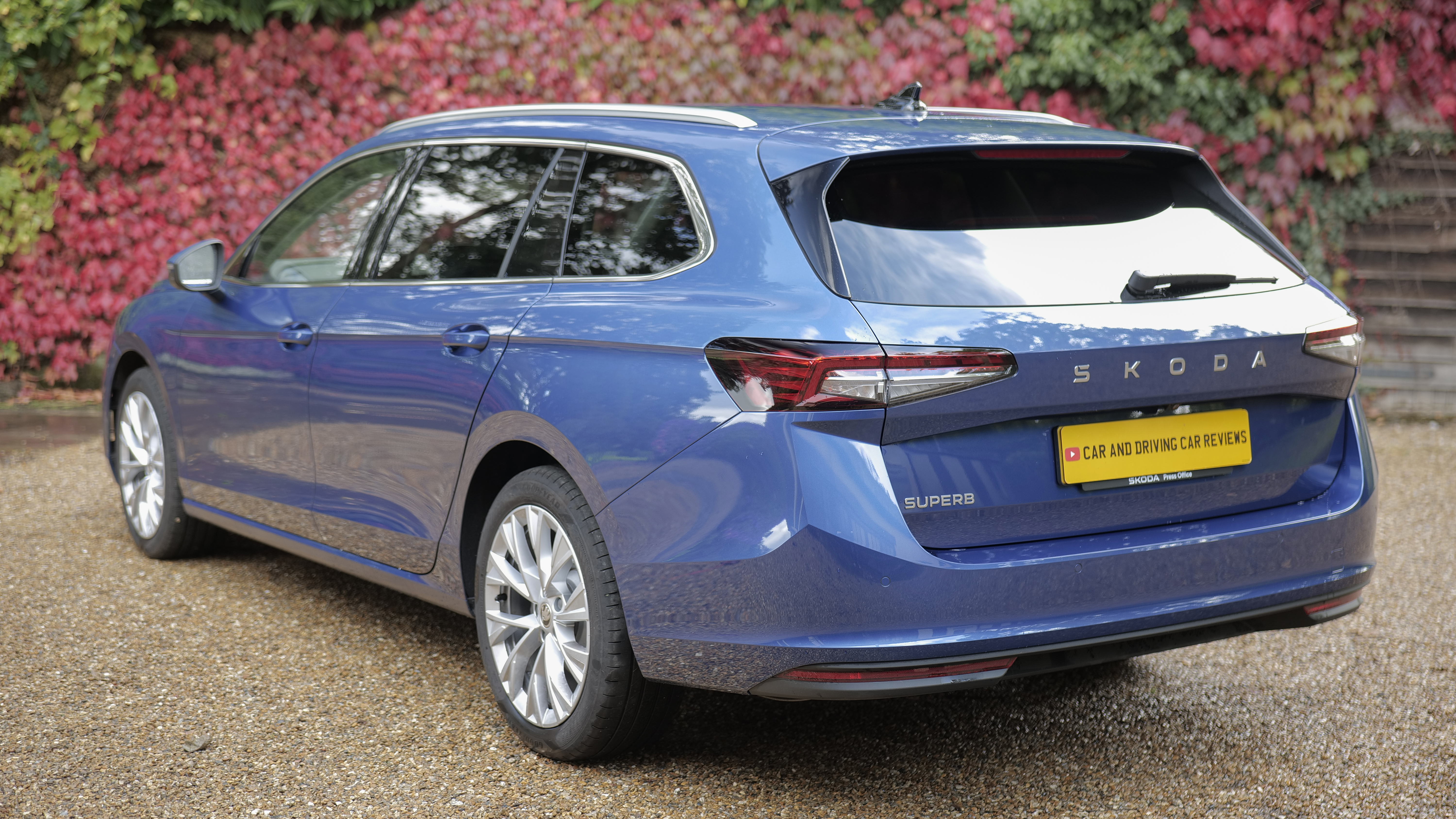 SKODA SUPERB DIESEL HATCHBACK 2.0 TDI 193 Laurin + Klement 4X4 5dr DSG